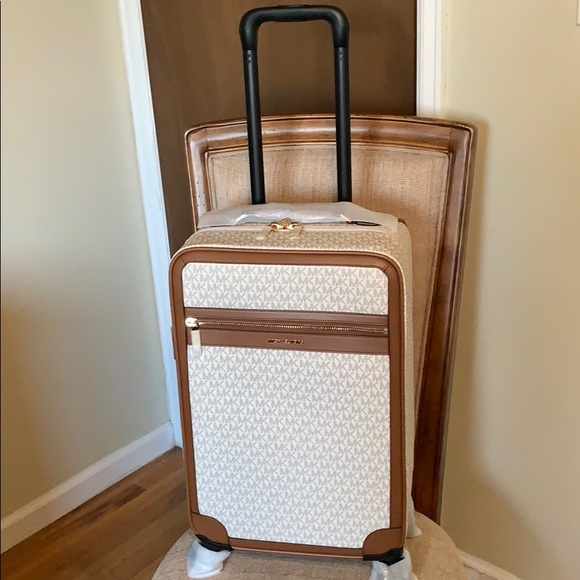 Michael Kors Carry On Luggage Trolley Vanilla - Picture 2 of 12